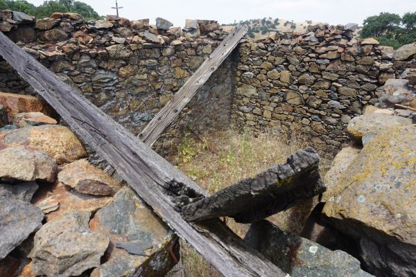 [Picture of Powder House over the top]